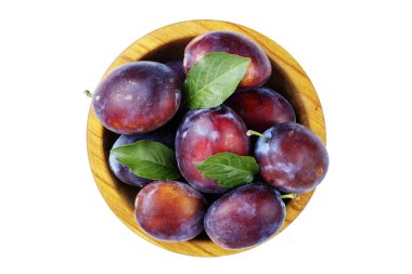 Beyaz arka plan üzerinde izole olgun Erik. kırpma pat