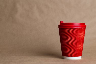 coffeeto tek kullanımlık bir kaba devam bir zanaat arka plan, tex için yer