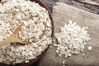 çiğ yulaf ezmesi çuval bezi yakın çekim dağınık. Yulaf ezmesi yemek kahvaltı. tex için yer