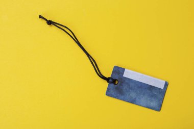 bir hediye ya da mal imzalamak için bir dize boş bir etikette. tex için yer