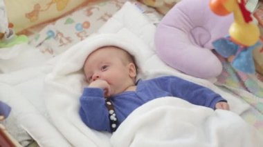 küçük bebek uyku yok