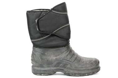 Eski lastik erkek bot, iç izolasyon ile kürk. Beyaz arka plan üzerinde izole