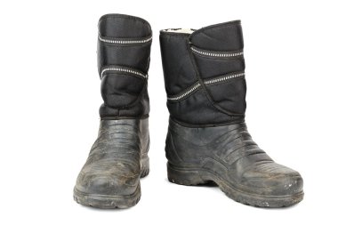 Eski lastik erkek bot, iç izolasyon ile kürk. Beyaz arka plan üzerinde izole