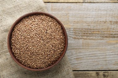 Tabak kızarmış buğday, üstten görünüm. 