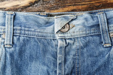 Denim pantolon üst görünümü