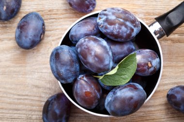 olgun erik üst görünümü