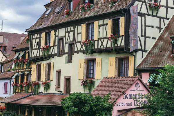 Alte französische Häuser — Stockfoto