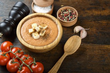 İtalyan domates çorbası