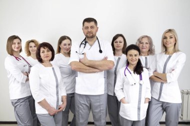 birçok doktor portre