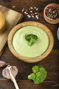 sağlıklı öğle yemeği krema çorbası