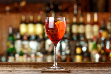 Turuncu aperol tentürü 