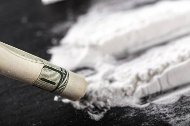 ilaç tozu serpilir ve fatura