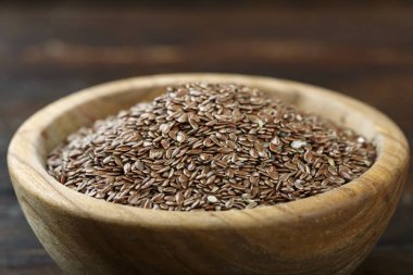 Bir tabak içinde keten tohumu