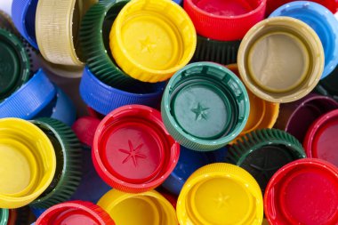 Plastik şişe kapakları