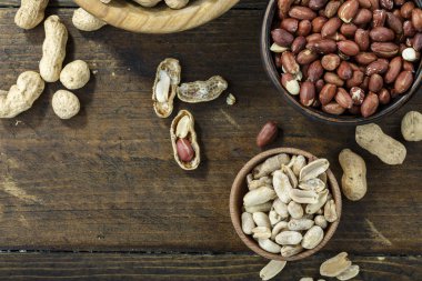 metin için kabuk yerindeki fıstıklar