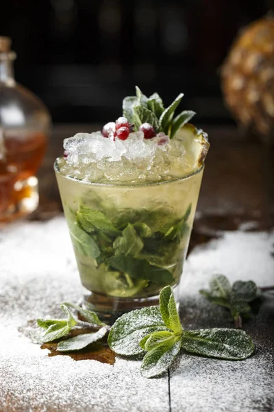 Cocktail mojito dans un verre — Photo