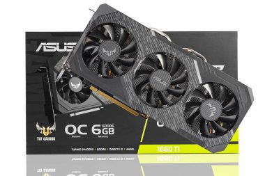 Bir kutu Nvidia Geforce Gtx 1660ti Tuf Gaming ve kartı. Nvidia