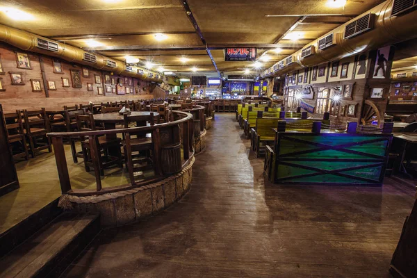 Ahşap barın içi — Stok fotoğraf