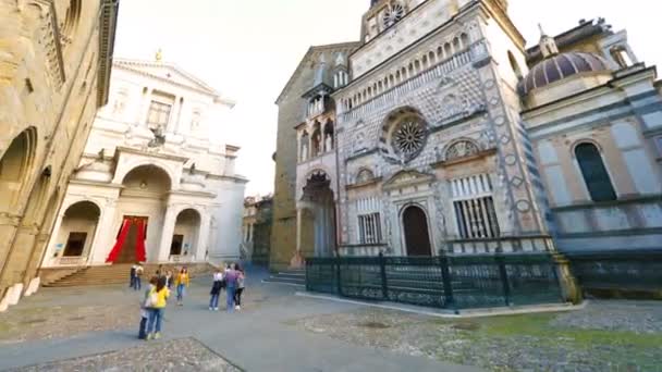 Bergamo Olaszország 2018 Júliusa Körül Timelapse Turisták Pizza Doumo Bazilika — Stock videók