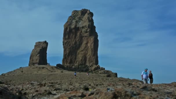 Kanári Szigetek Spanyolország 2018 Január Körül Turisták Meglátogatták Roque Nublo — Stock videók