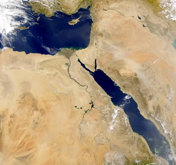 Uydu görüntüsü Orta Doğu. Kızıl Deniz, Suudi Arabistan, Mısır, İsrail, Filistin, Irak ve Suriye. Bu görüntünün elementleri NASA tarafından desteklenmektedir.