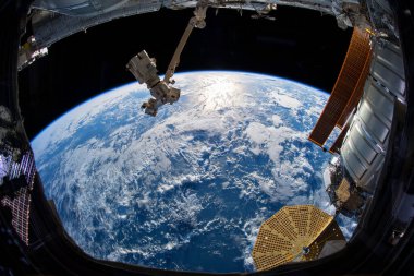 Yaban Yangınları Gezegeni 'nin uydu görüntüsü. NASA tarafından desteklenen bu görüntünün elementleri..