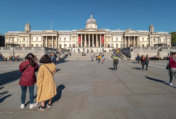 London Großbritannien Circa Januar 2019 Touristen Auf Dem Trafalgar Square — Stockfoto