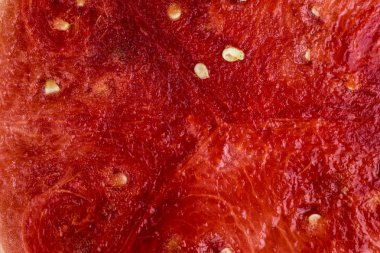 Kesilmiş taze karpuz görünümünü kapat