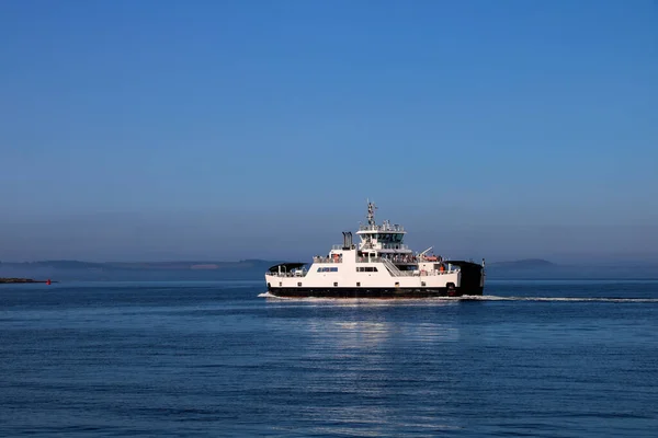 Πλοία Αυτοκίνητο Από Largs Της Σκωτίας — Φωτογραφία Αρχείου