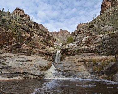 Yedi ayı Kanyon iz Tucson, Arizona, sonundaki düşüyor