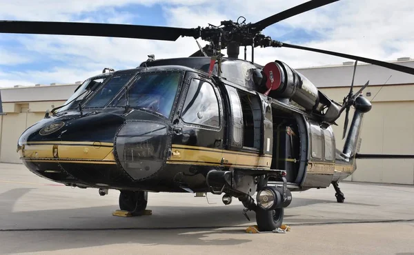 Tucson Eua Março 2019 Helicóptero Blackhawk Estacionado Pista Base Aérea — Fotografia de Stock