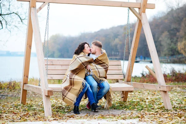 Amorous Couple Romantic Date Swings Outdoor Autumn — Stock Photo, Image