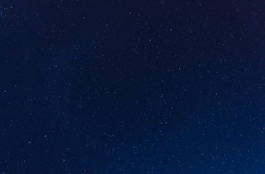 Güzel bir gece gökyüzü, Samanyolu ve ağaçlar