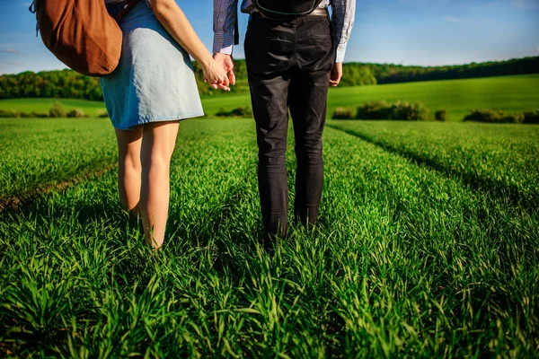 Young Couple Strolling Greenfield Woman Man Holding Each Other Hands — Stock Photo, Image