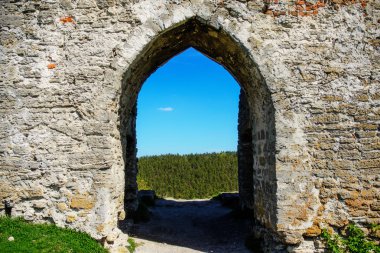 12. yüzyılda inşa Ukrayna, antik kale Harabeleri 