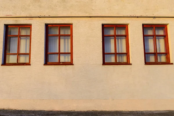 Cztery Drewniane Okna Ścianie Światła Boczne — Zdjęcie stockowe