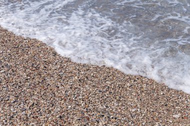 Çakıl dalga plaj yaz deniz arka kapatmak