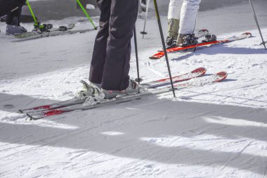 Hohe Mut Alm, Obergurgl Şubat 20, 20 Şubat 2017 Obergurgl, Avusturya için üst dağda Kayak birkaç adam