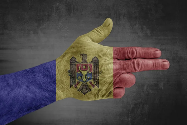 Bandera Moldavia Pintada Mano Masculina Como Arma — Foto de Stock