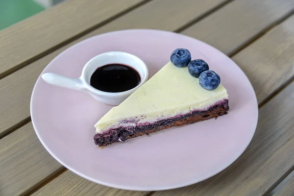 Cake Cream Cheese Blueberries — Stock Photo, Image