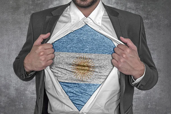 Hombre Negocios Abre Camisa Para Mostrar Camiseta Con Bandera Argentina —  Fotos de Stock