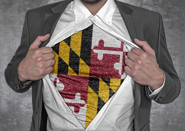 Επιχειρηματίας Δείχνουν Shirt Σημαία Της Πολιτείας Maryland Ηπα Σχίζει Πουκάμισό — Φωτογραφία Αρχείου