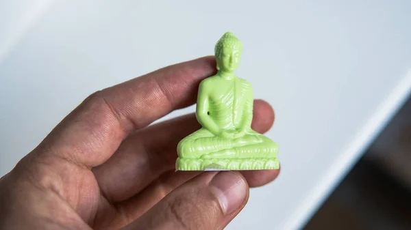 Moderner Buddha aus nächster Nähe. Weltreligionen — Stockfoto