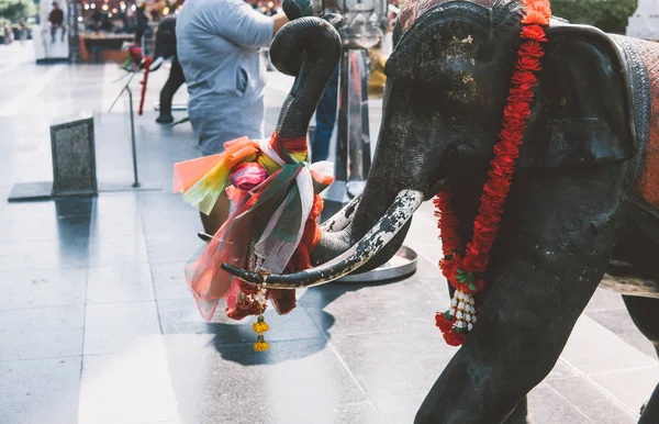 Religiöse Statuen von Elefanten aus Thailand — Stockfoto