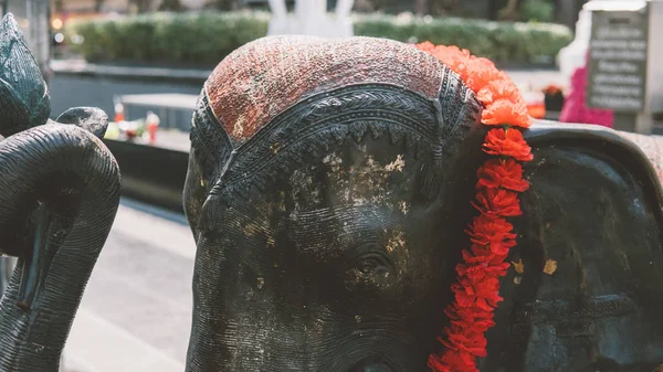 Religiöse Statuen von Elefanten aus Thailand — Stockfoto