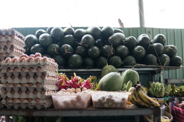 Asian fruit market. Tropical fruits — Stock Photo, Image