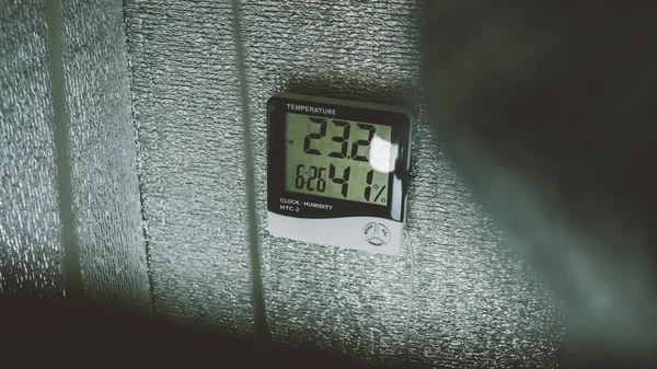 growbox esrar kapalı büyüyen için donatım. 