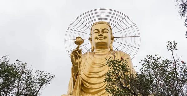 Estátua de buddha de perto — Fotografia de Stock