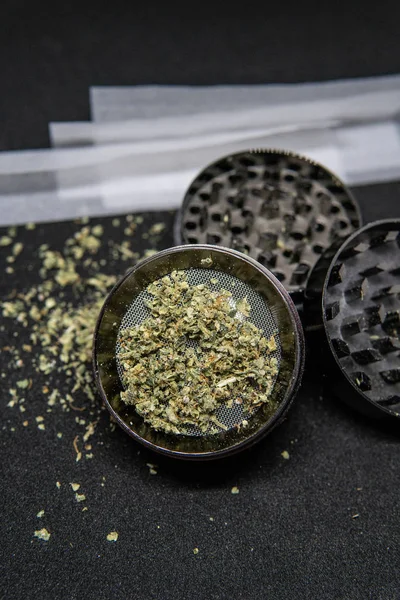 Metal grinder for smoking weed. Marijuana insta stories resoluti — Stock Photo, Image