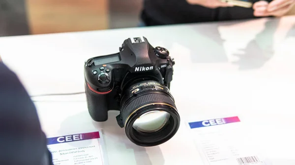 Kiev, Ucrânia 28 de setembro de 2019: CEE 2019. nova câmera NIKON m — Fotografia de Stock